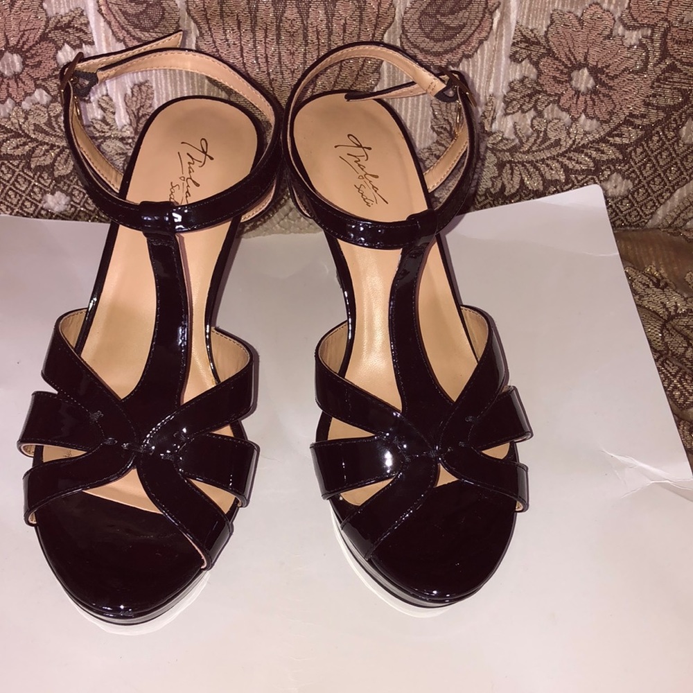 High heel sandals